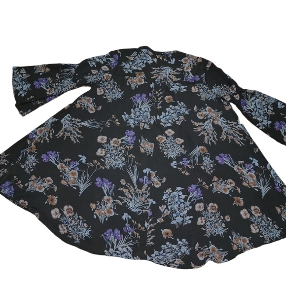 Umgee Tunic Dress Gray Floral Small Bell Sleeves Boho Keyhole Neckline - Picture 3 of 8